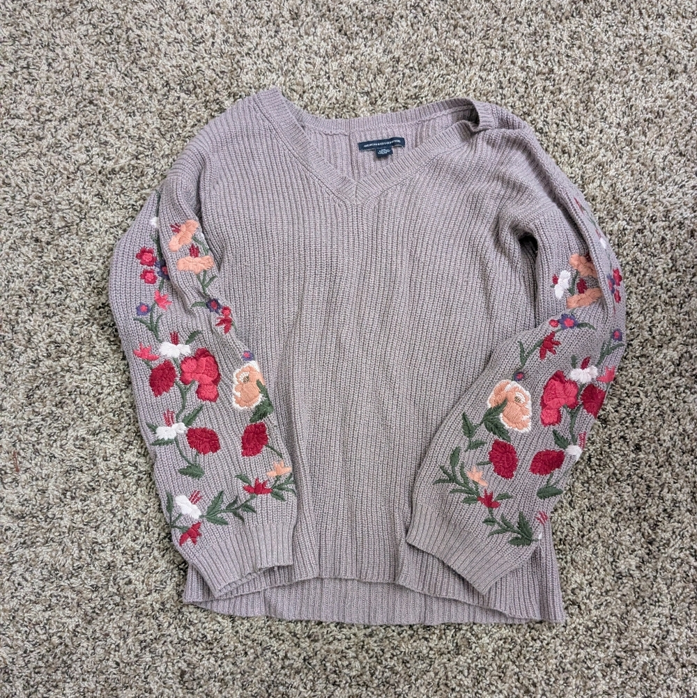 American Eagle Outfitters Pastel Purple Sweater with Floral Embroidery